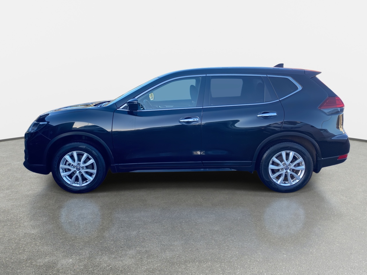NISSAN - 4