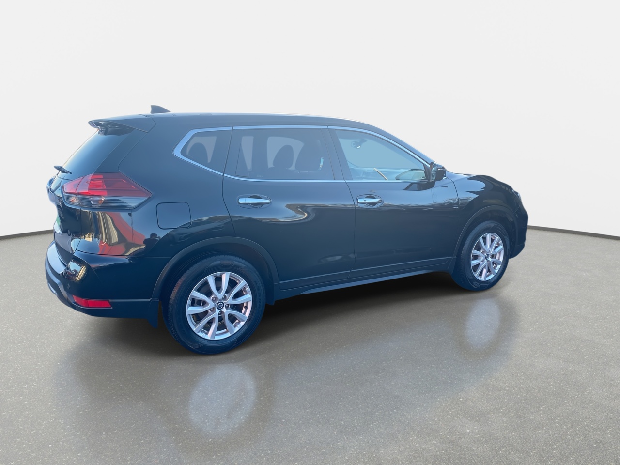Nissan X-Trail — foto 8 de 35