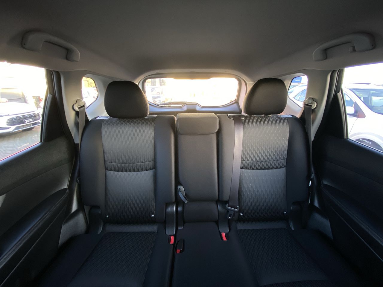 NISSAN - 5