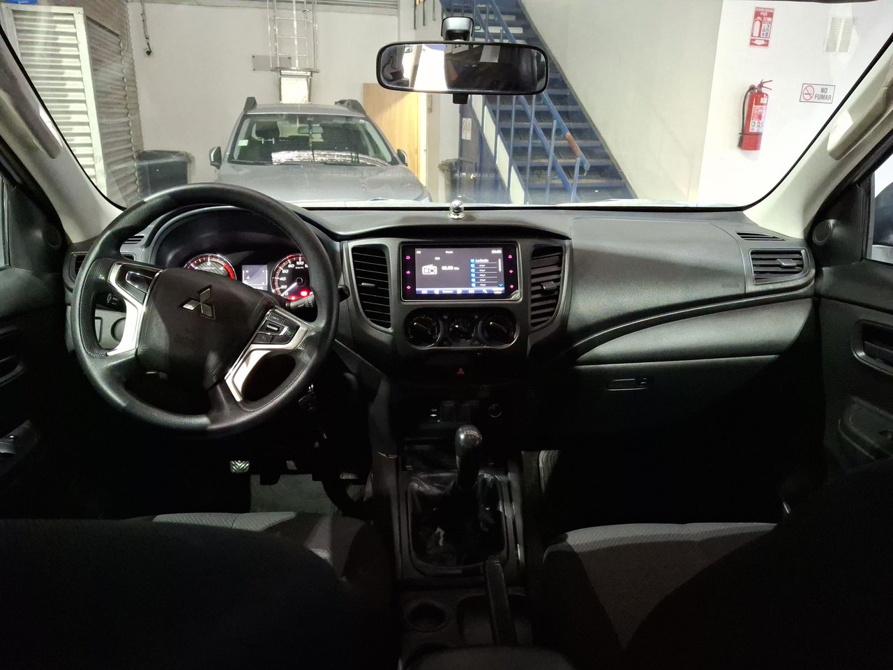 MITSUBISHI - 9