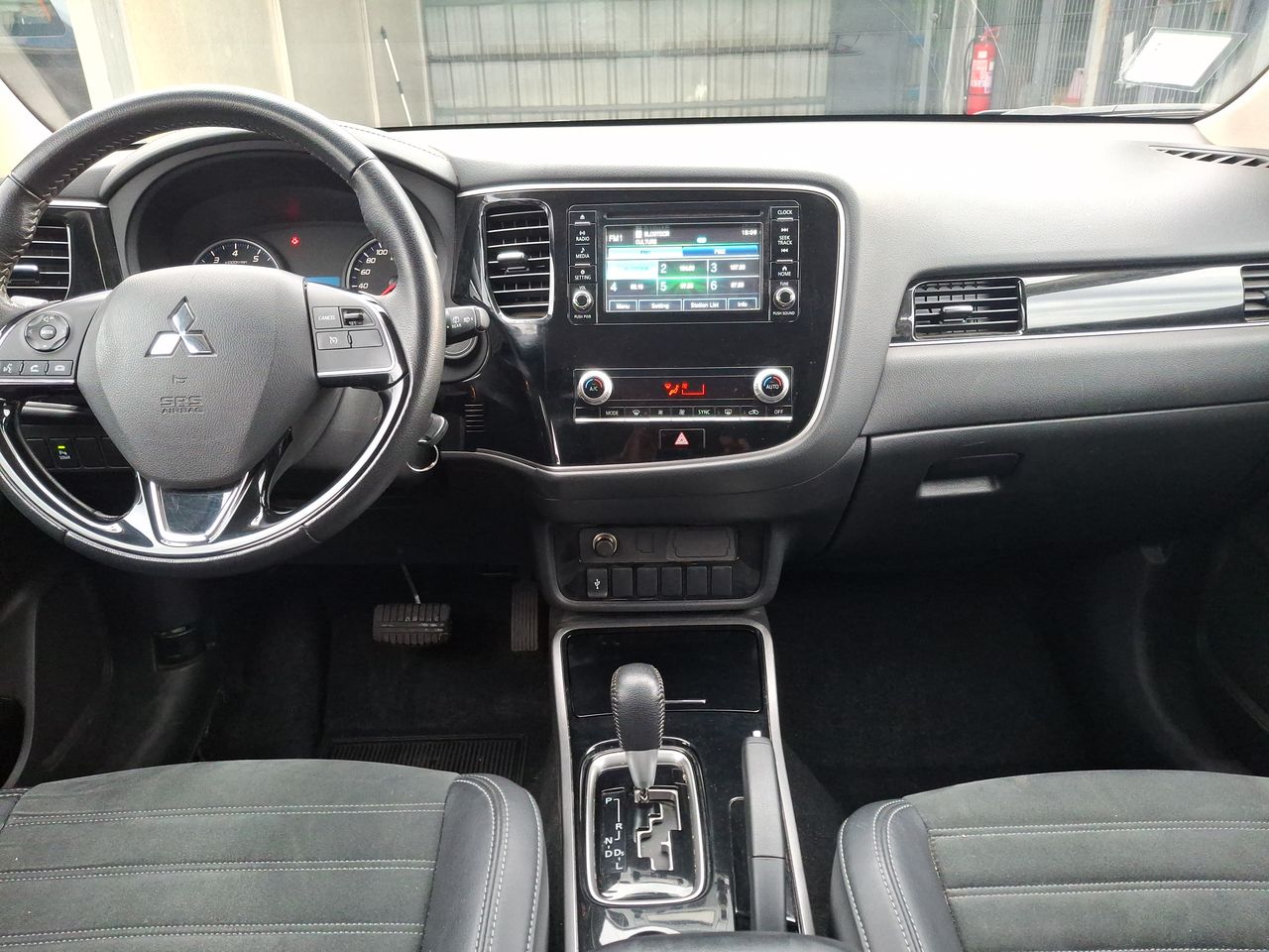 MITSUBISHI - 32