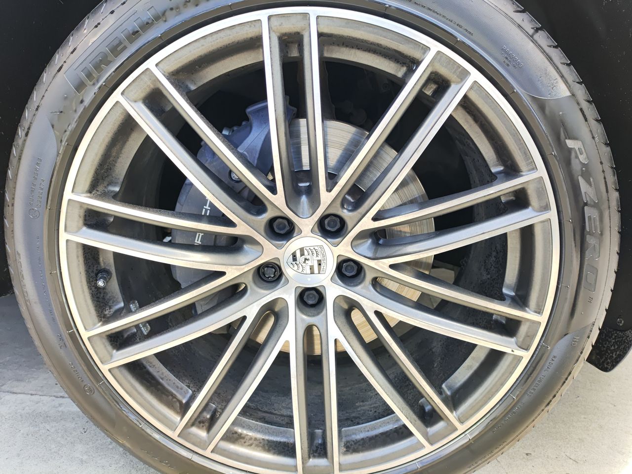 PORSCHE - 17