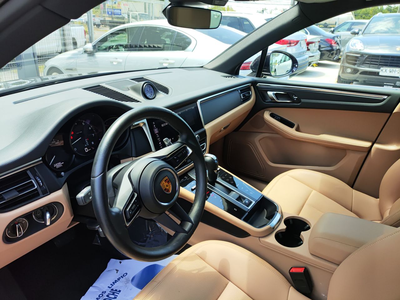PORSCHE - 16