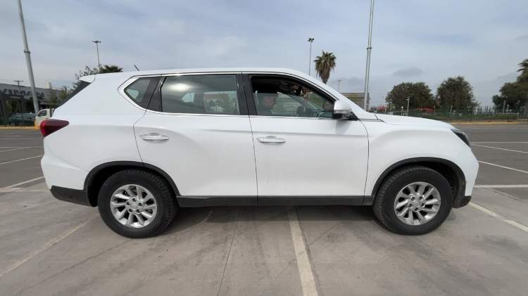 SSANGYONG - 3