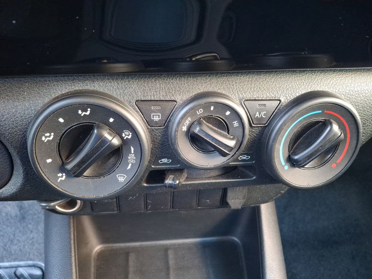 TOYOTA - 28