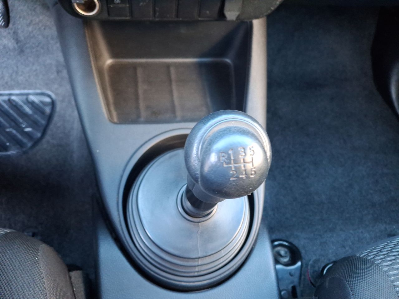 TOYOTA - 29