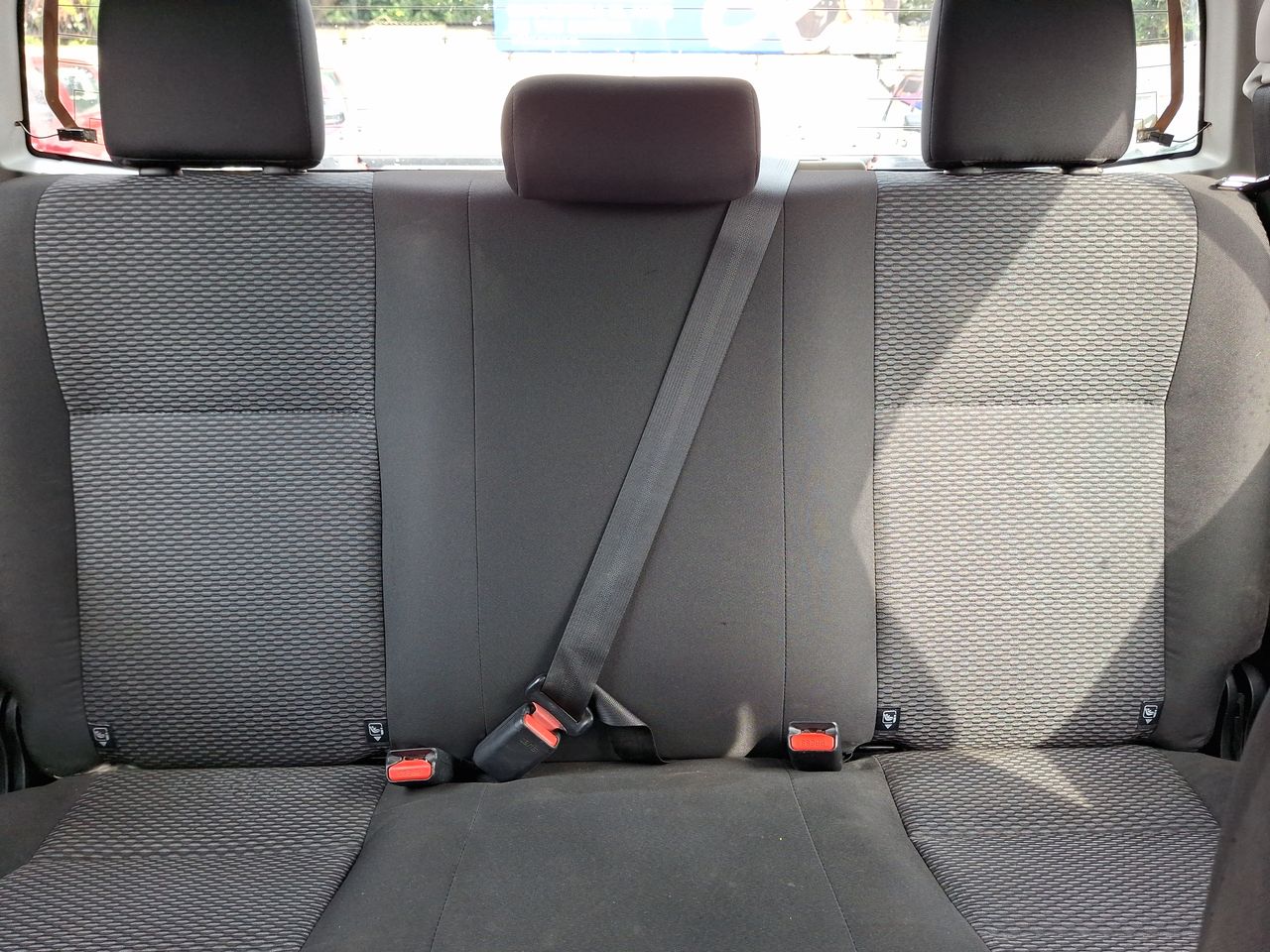Toyota Hilux — foto 14 de 32