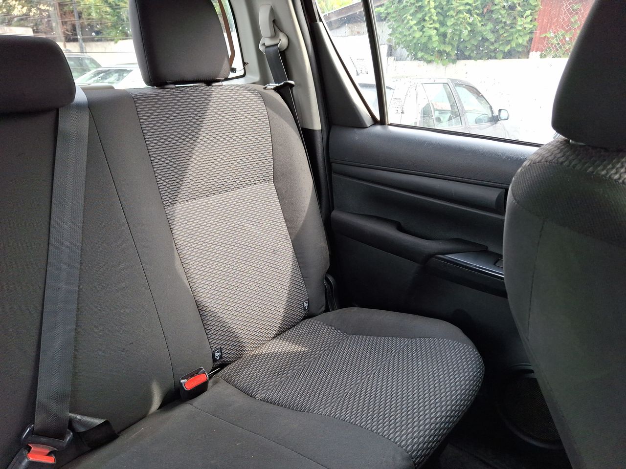 Toyota Hilux — foto 15 de 32