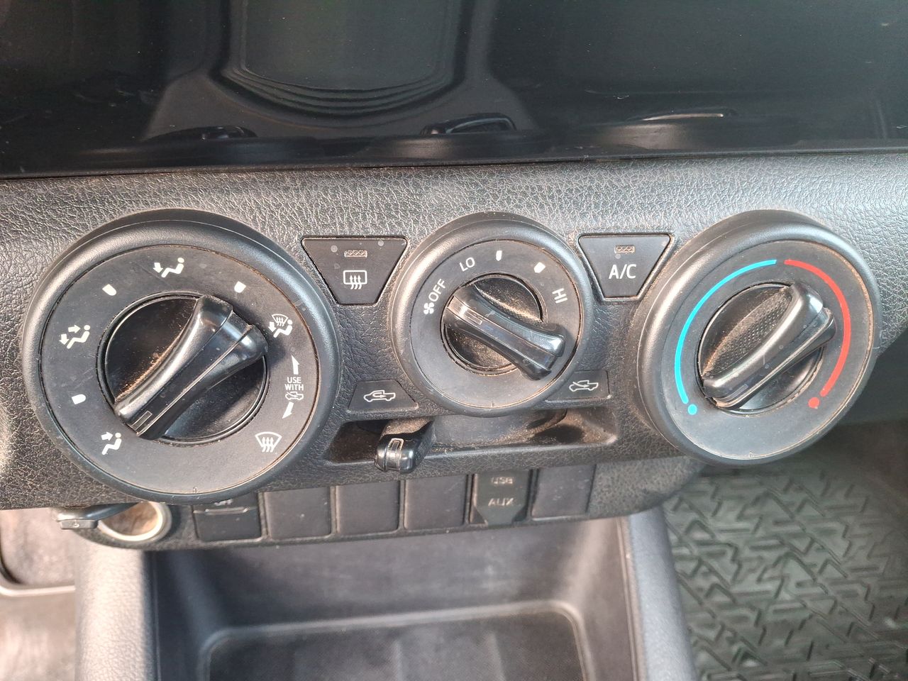 TOYOTA - 28