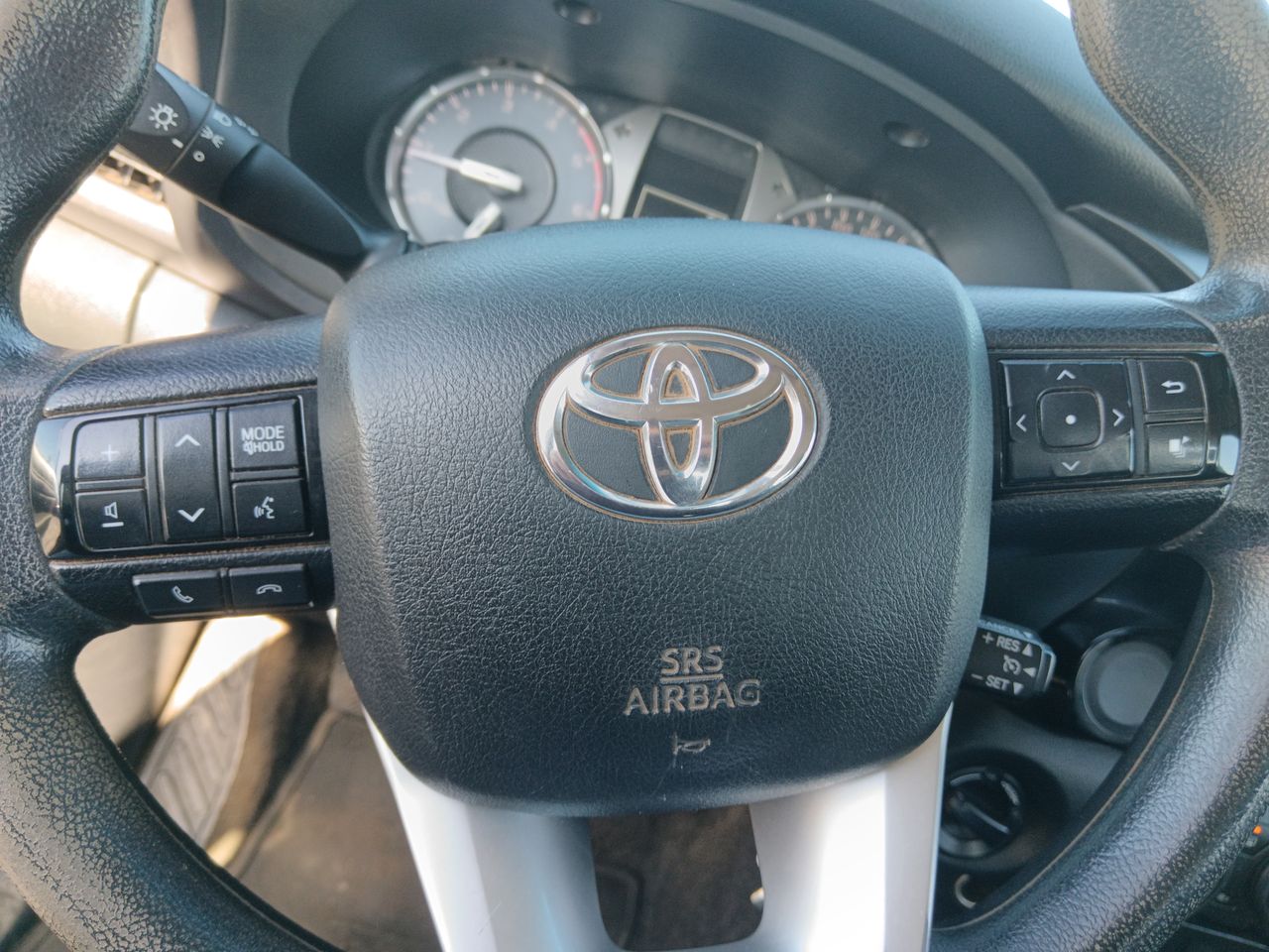 TOYOTA - 24