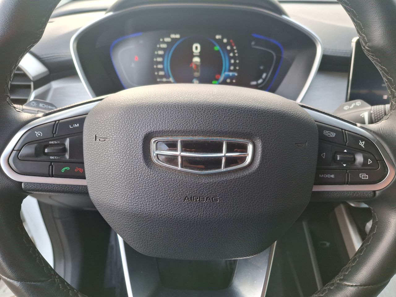 GEELY - 26