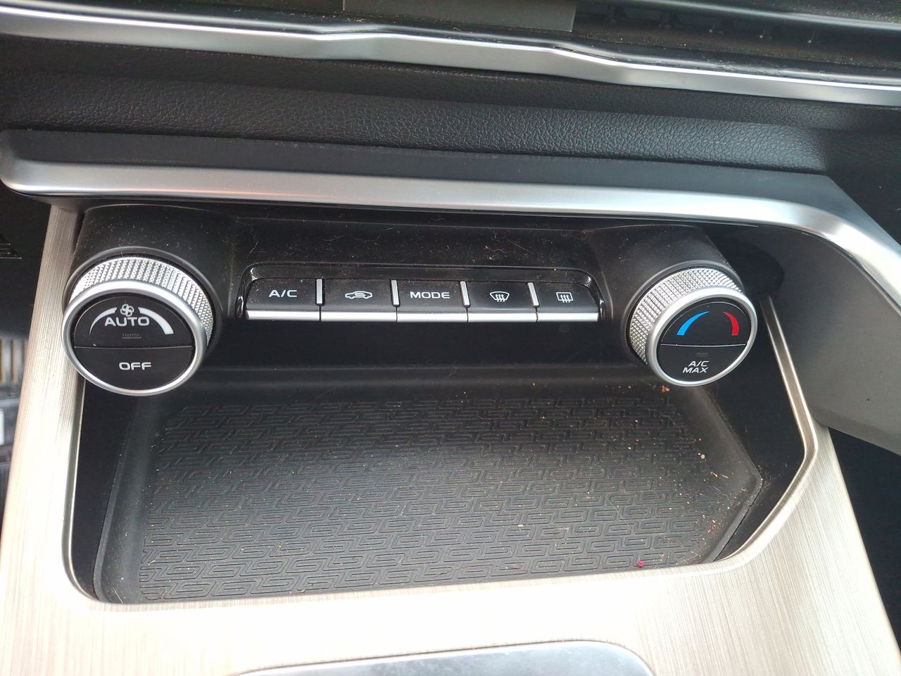 GEELY - 30