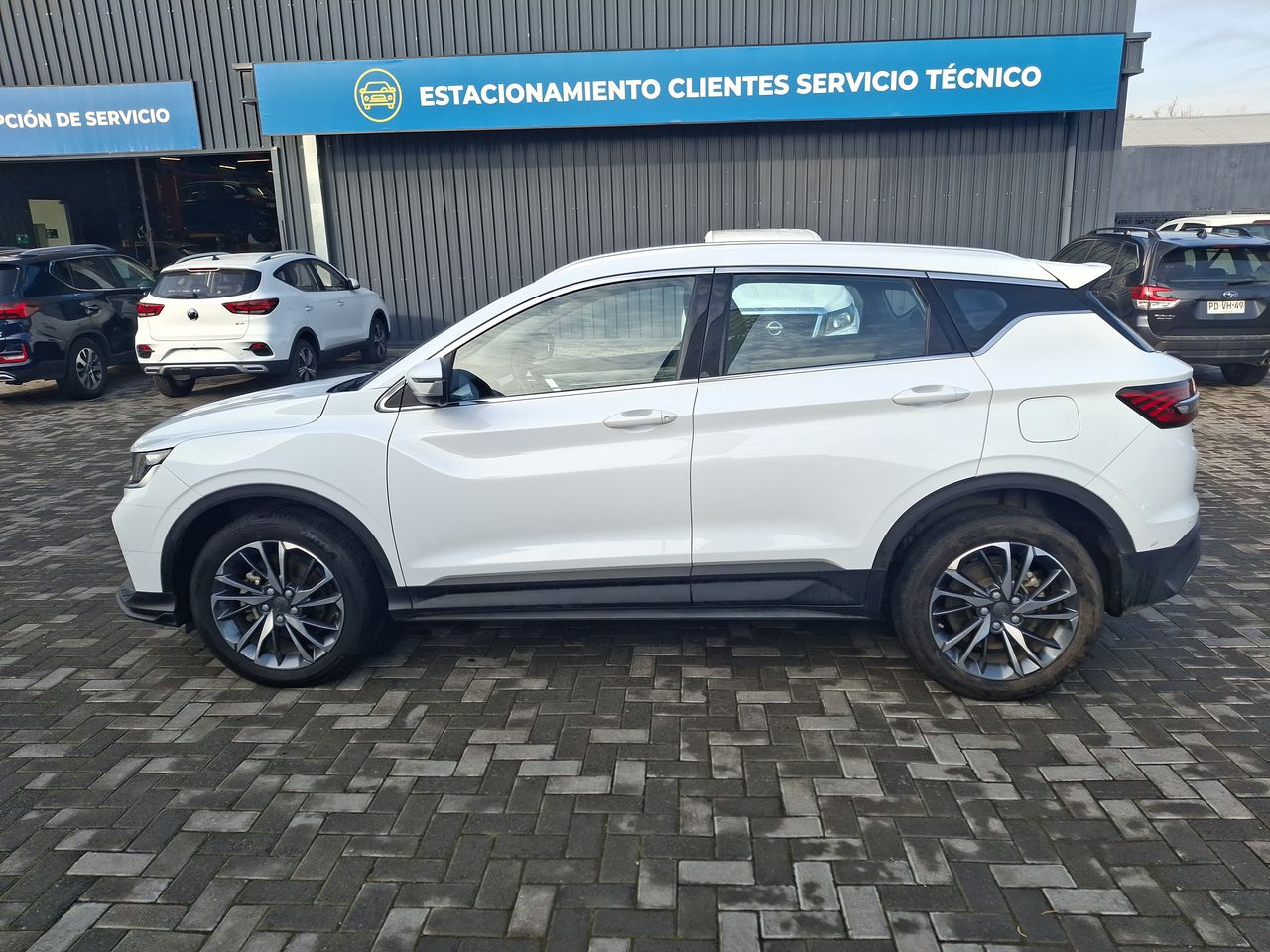 GEELY - 4