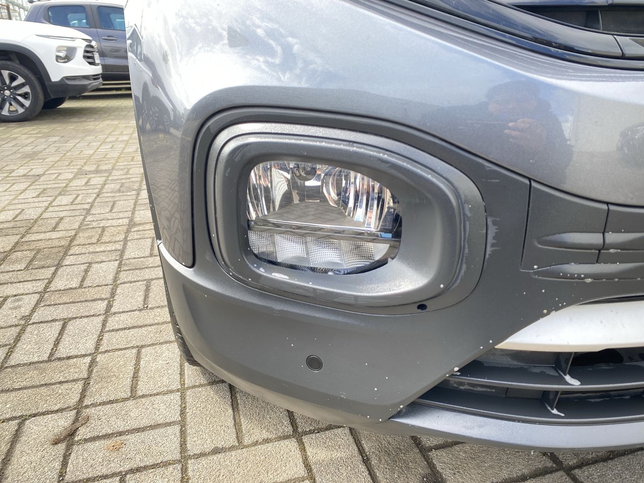 VOLKSWAGEN - 18