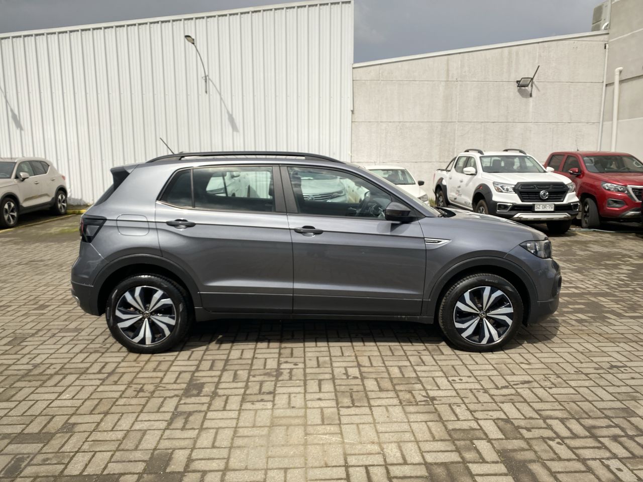 VOLKSWAGEN - 8