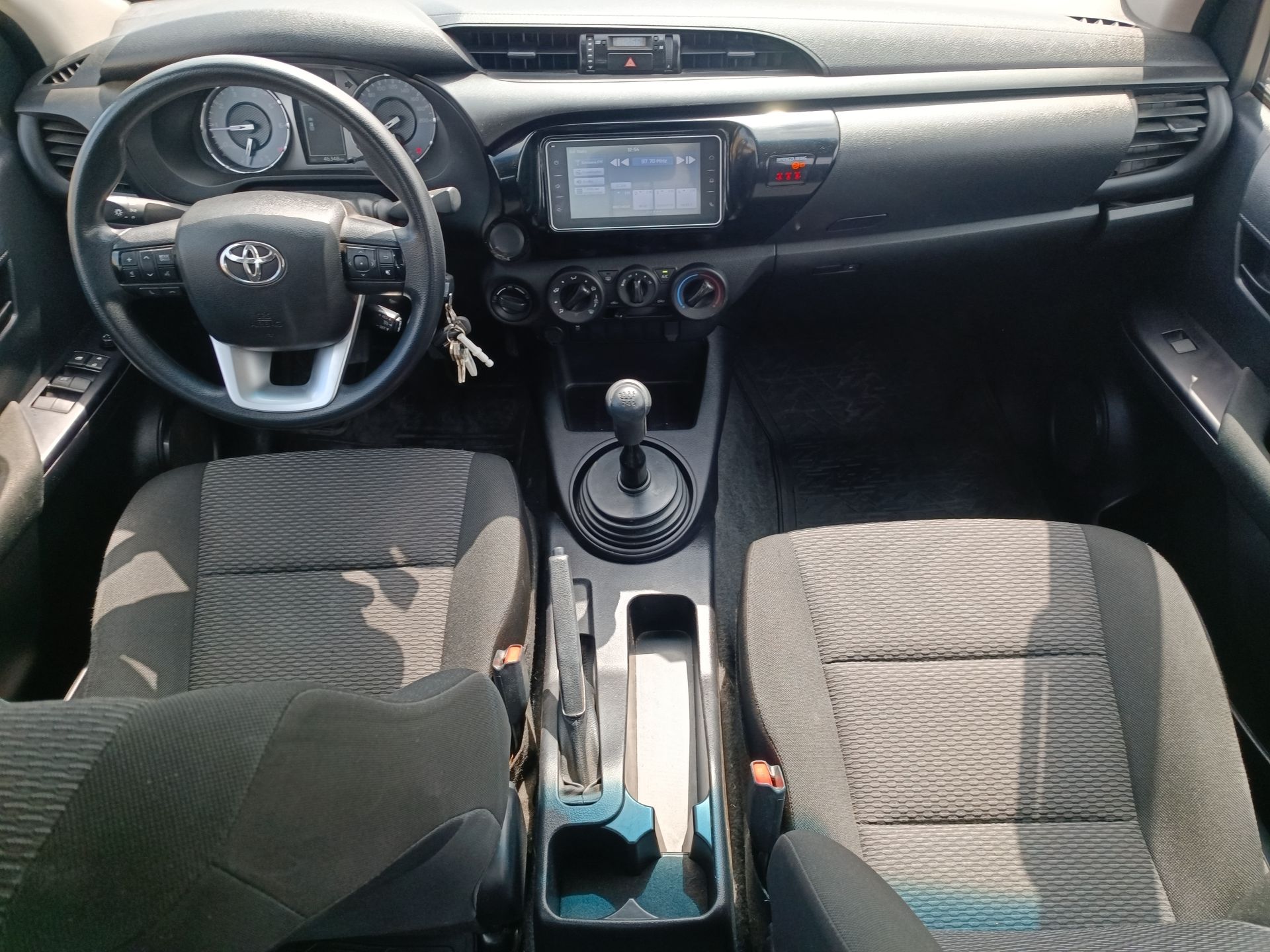 TOYOTA - 25