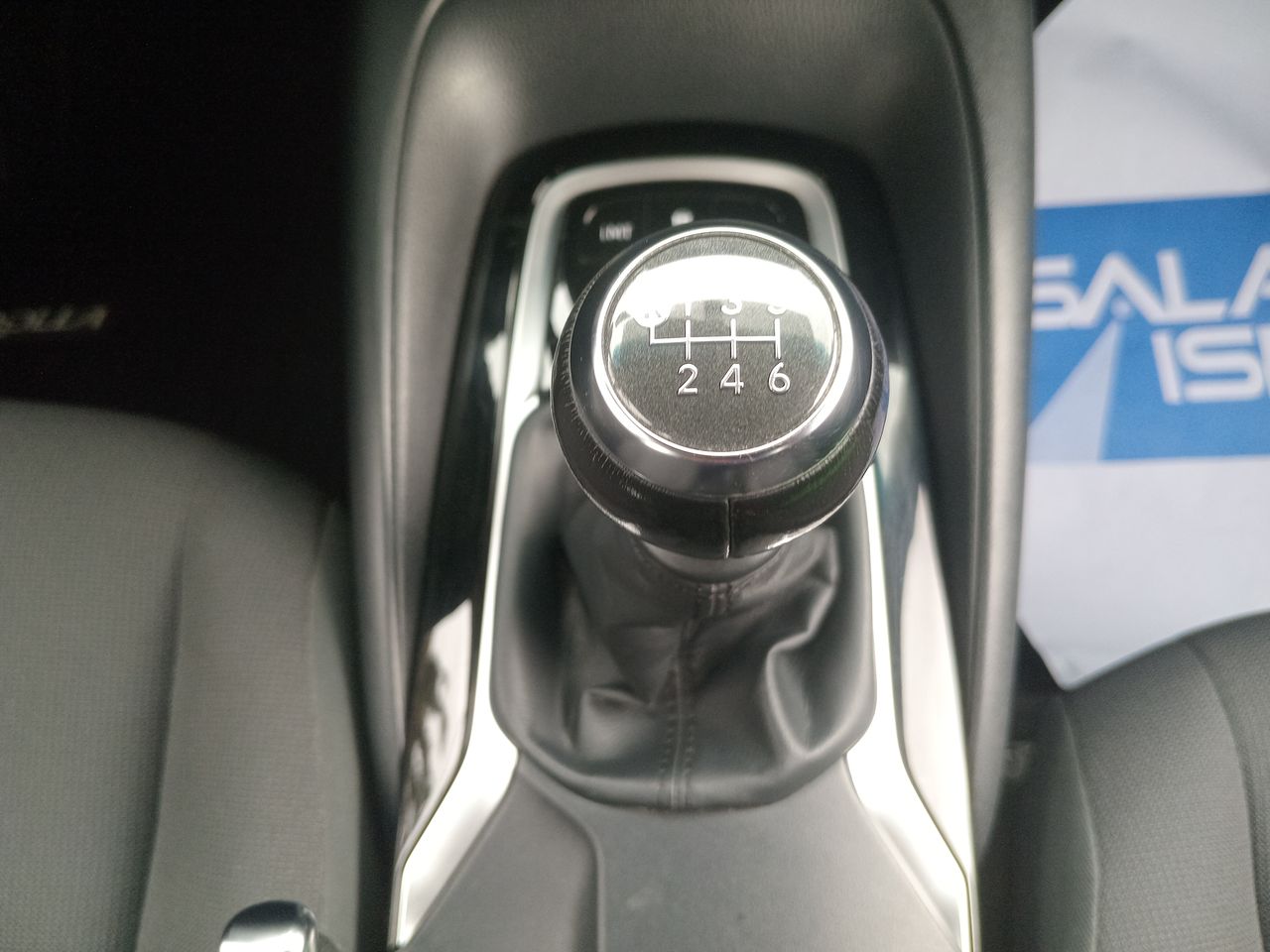 TOYOTA - 32
