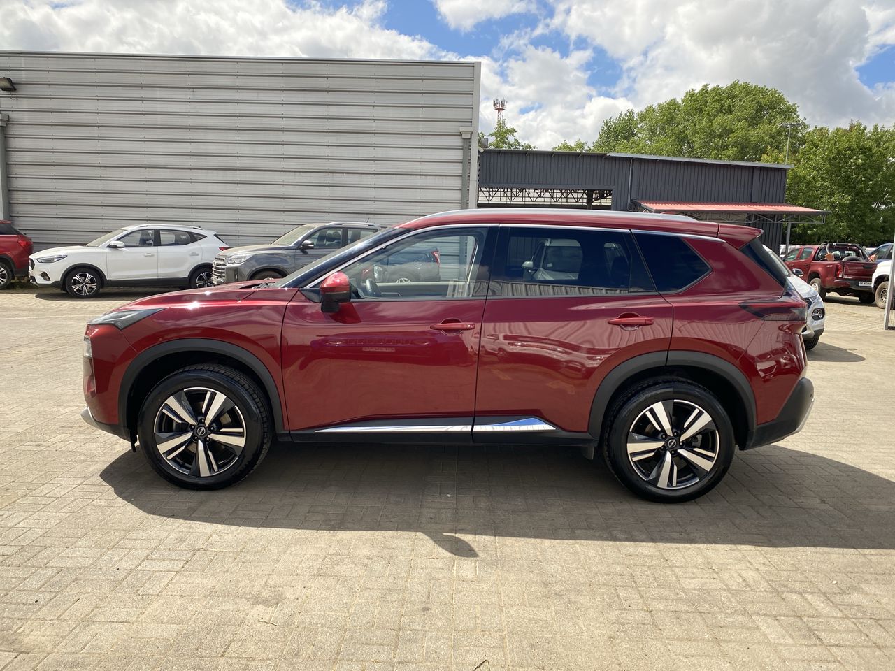 NISSAN - 3