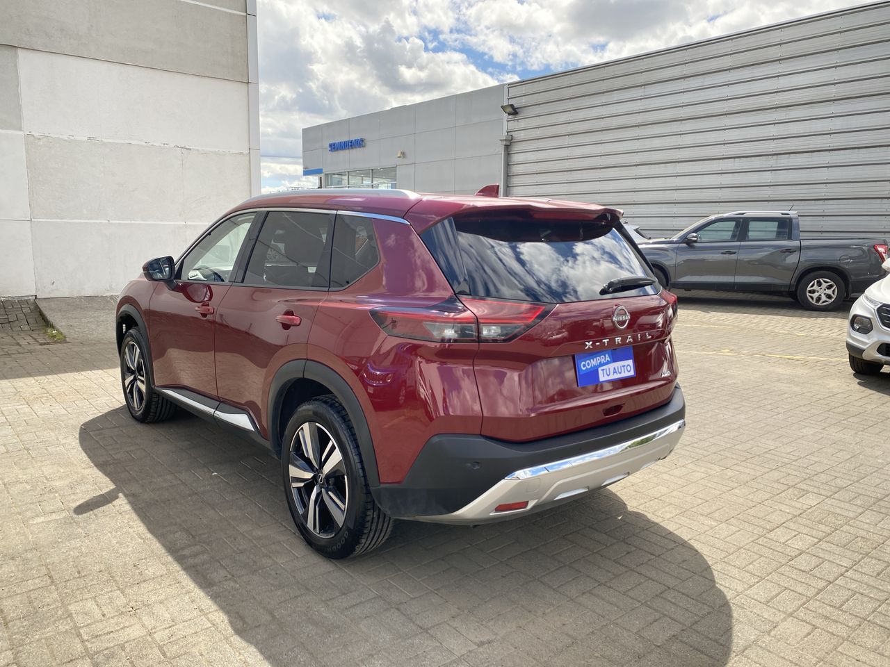 NISSAN - 4