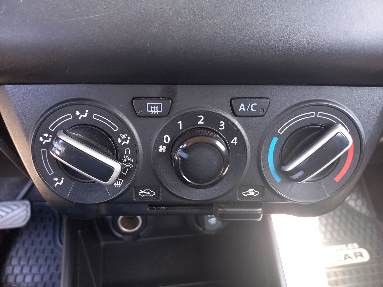 SUZUKI - 28