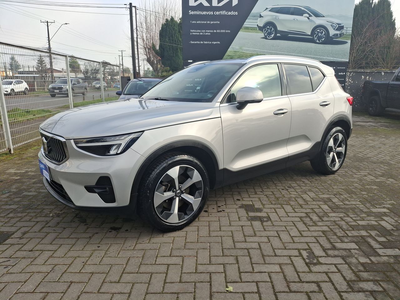 VOLVO - 3
