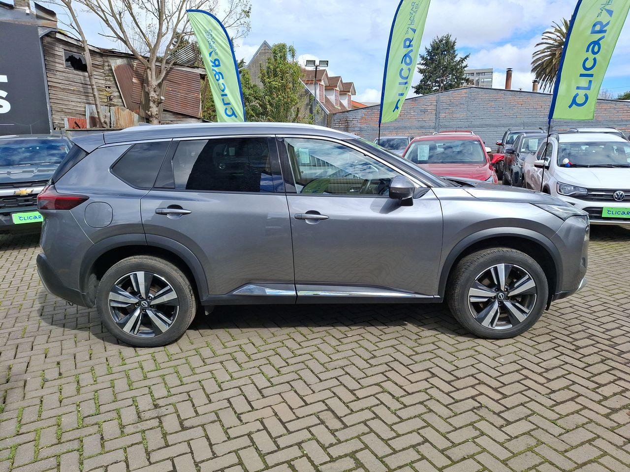 NISSAN - 8
