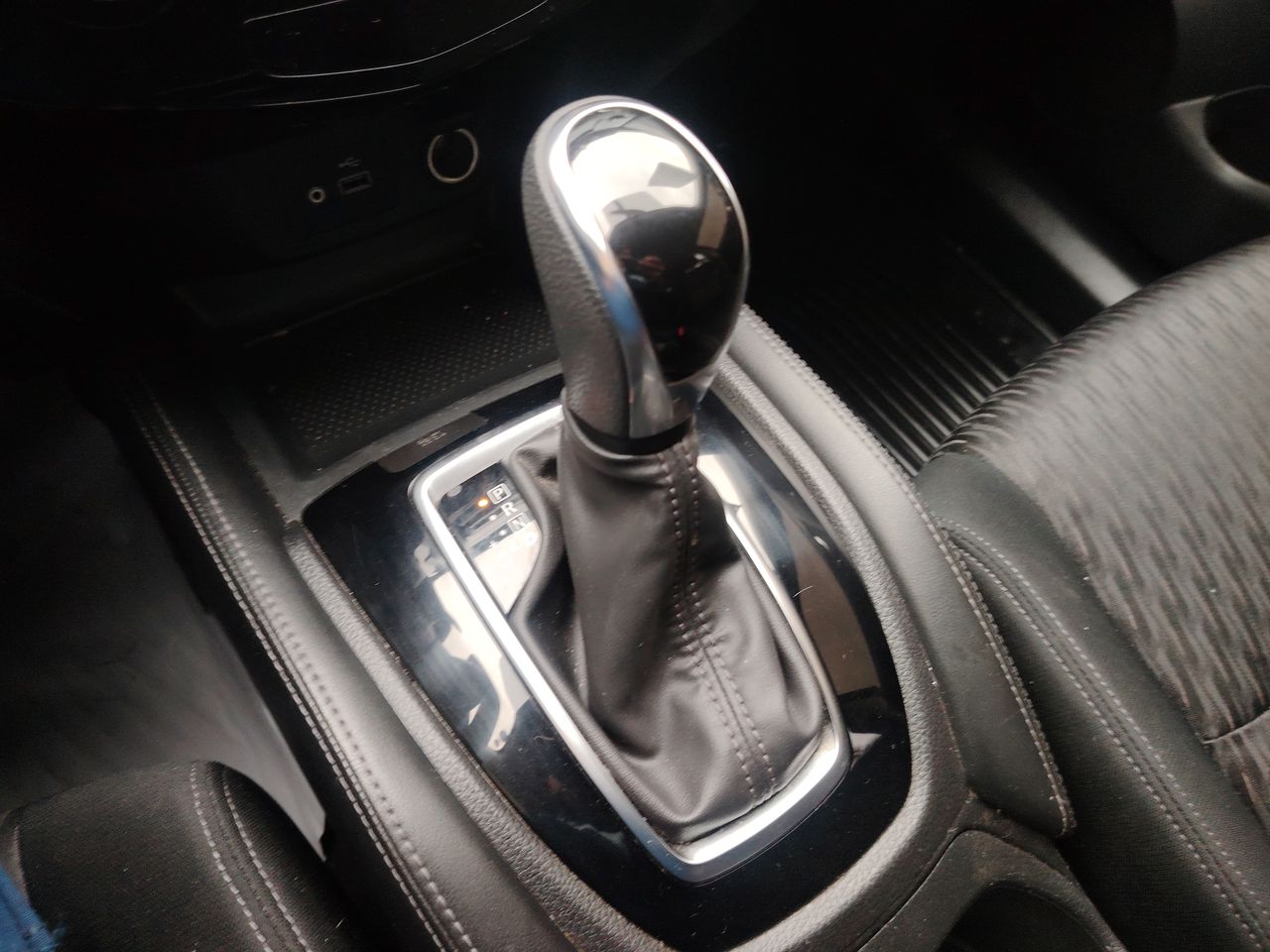 NISSAN - 21