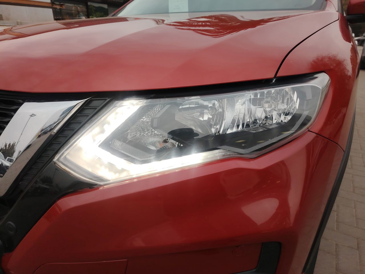 NISSAN - 8