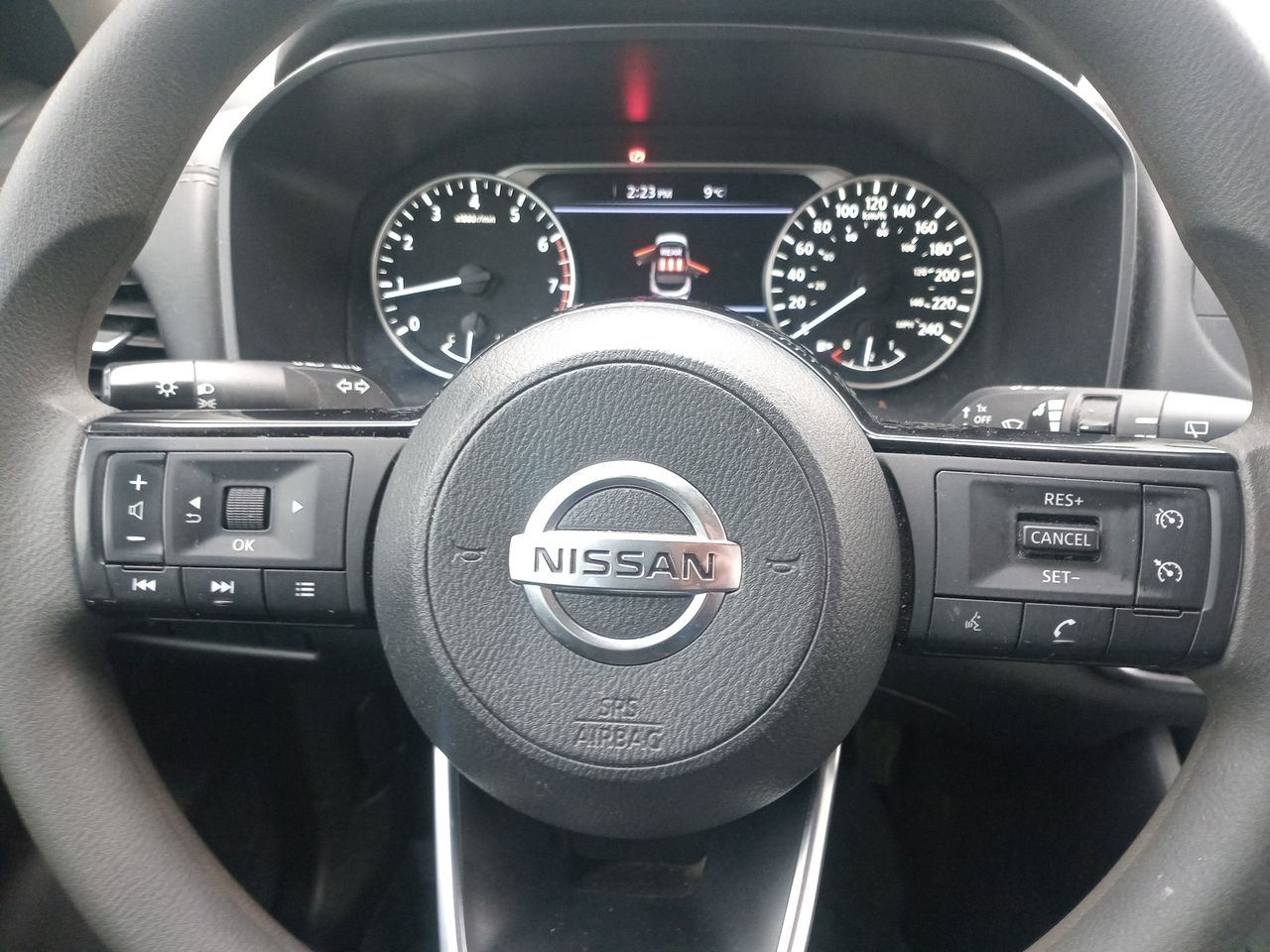 Nissan Qashqai — foto 25 de 34