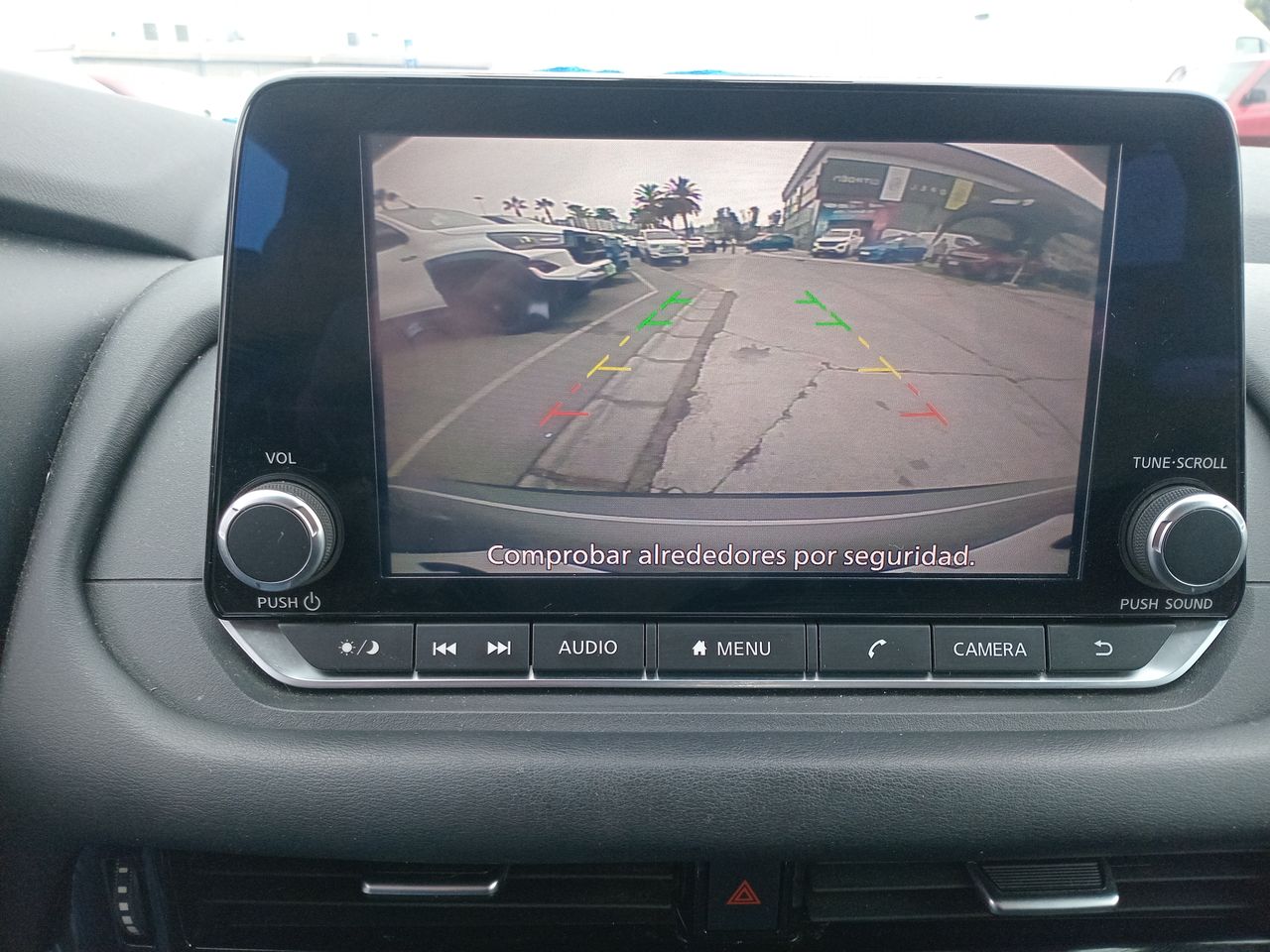 Nissan Qashqai — foto 28 de 34
