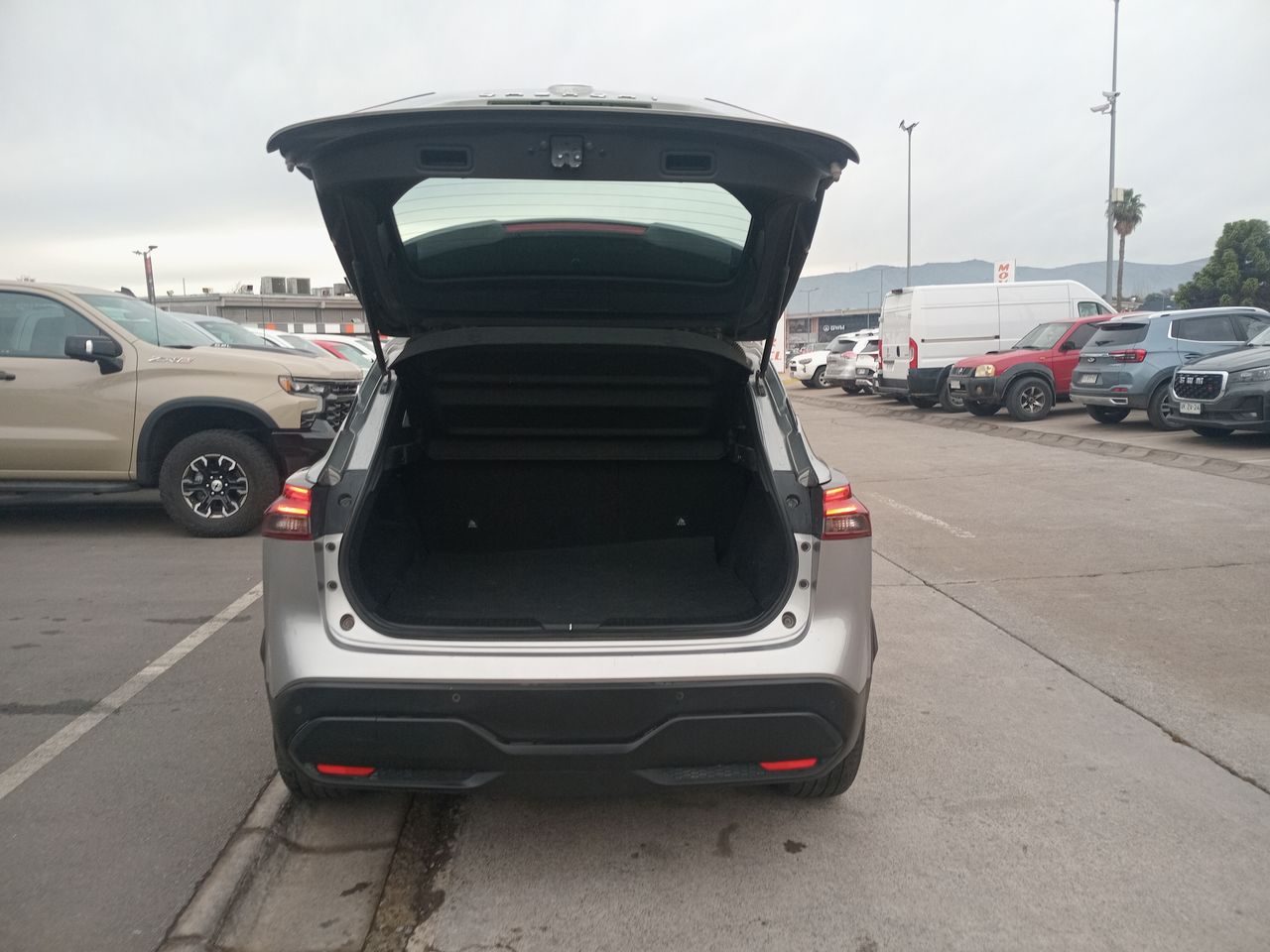 Nissan Qashqai — foto 20 de 34