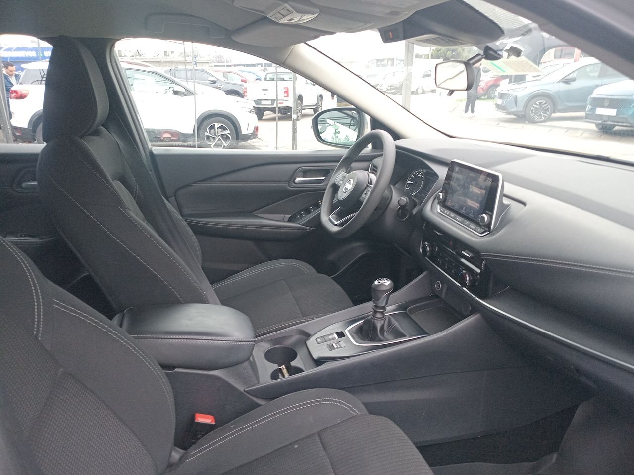 NISSAN - 6
