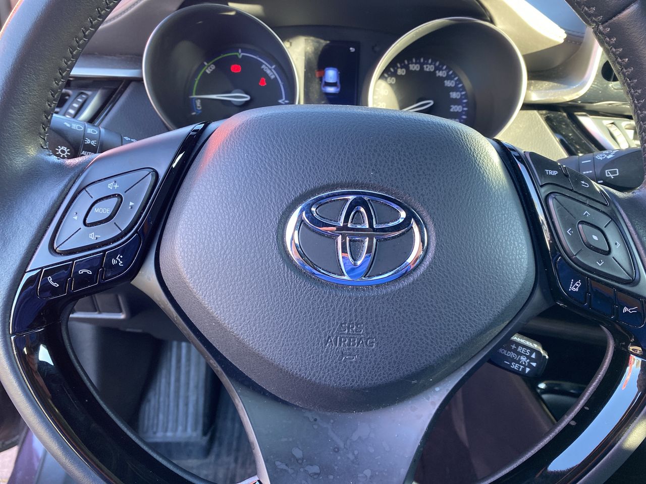 TOYOTA - 26