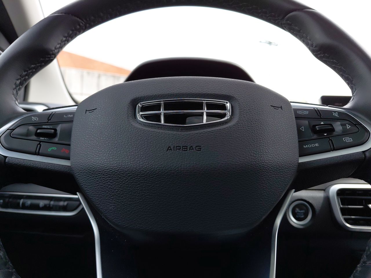 GEELY - 24