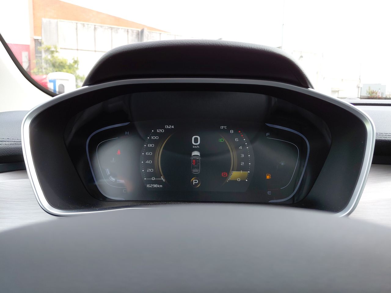 GEELY - 25