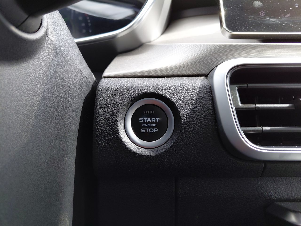 GEELY - 33