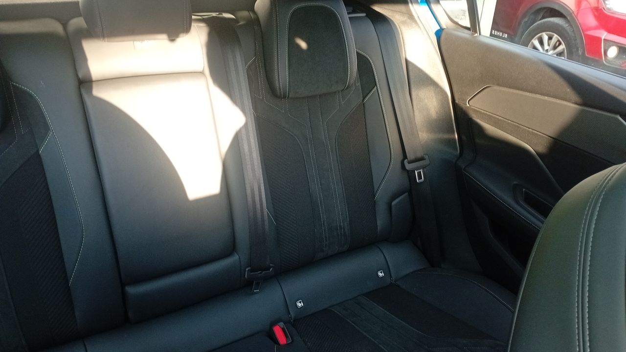 PEUGEOT - 6