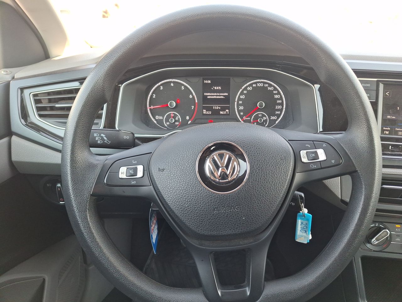 Volkswagen Polo — foto 14 de 20