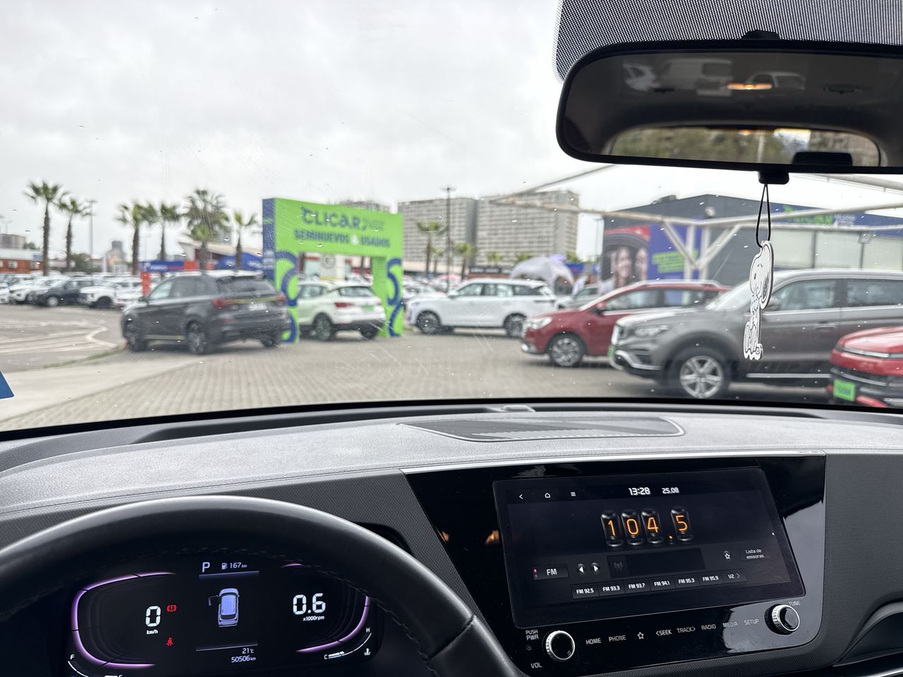 KIA Carens — foto 24 de 26