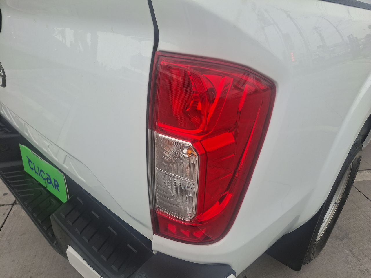 NISSAN - 19