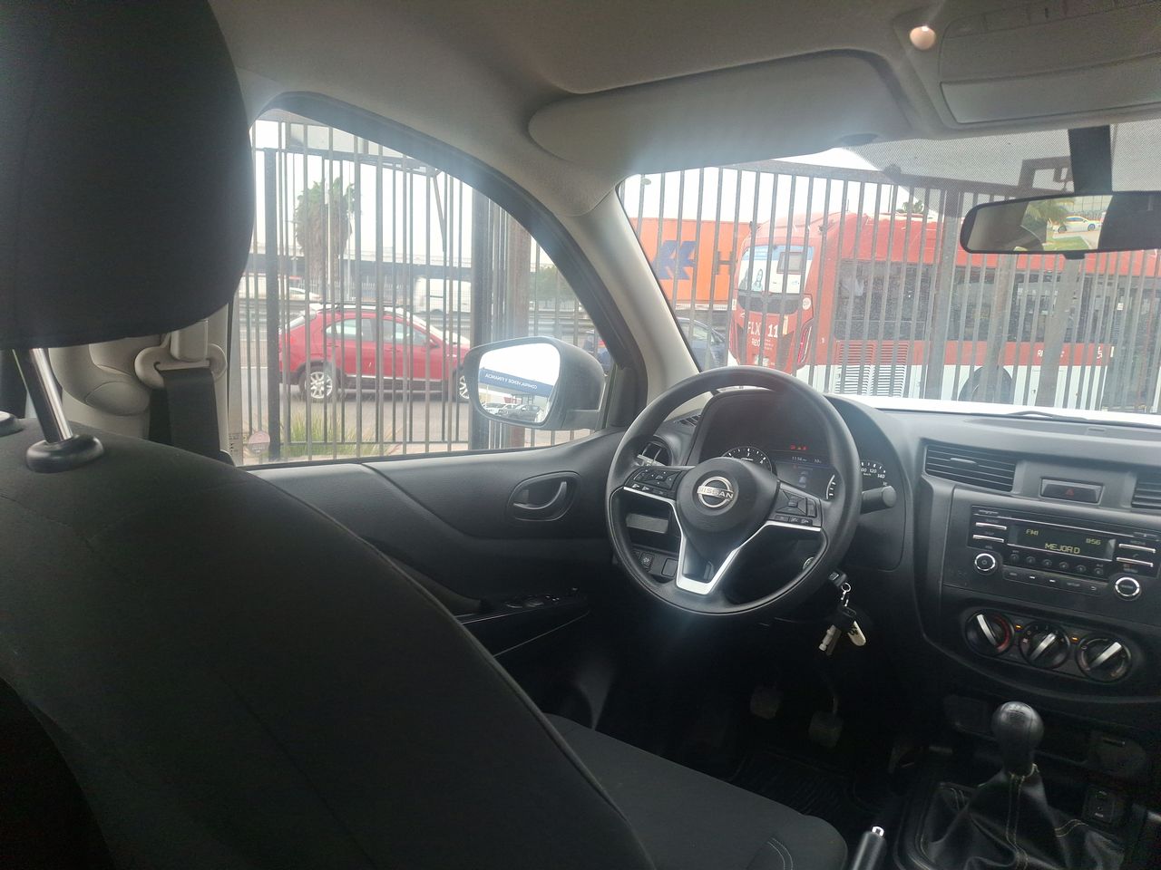 NISSAN - 16