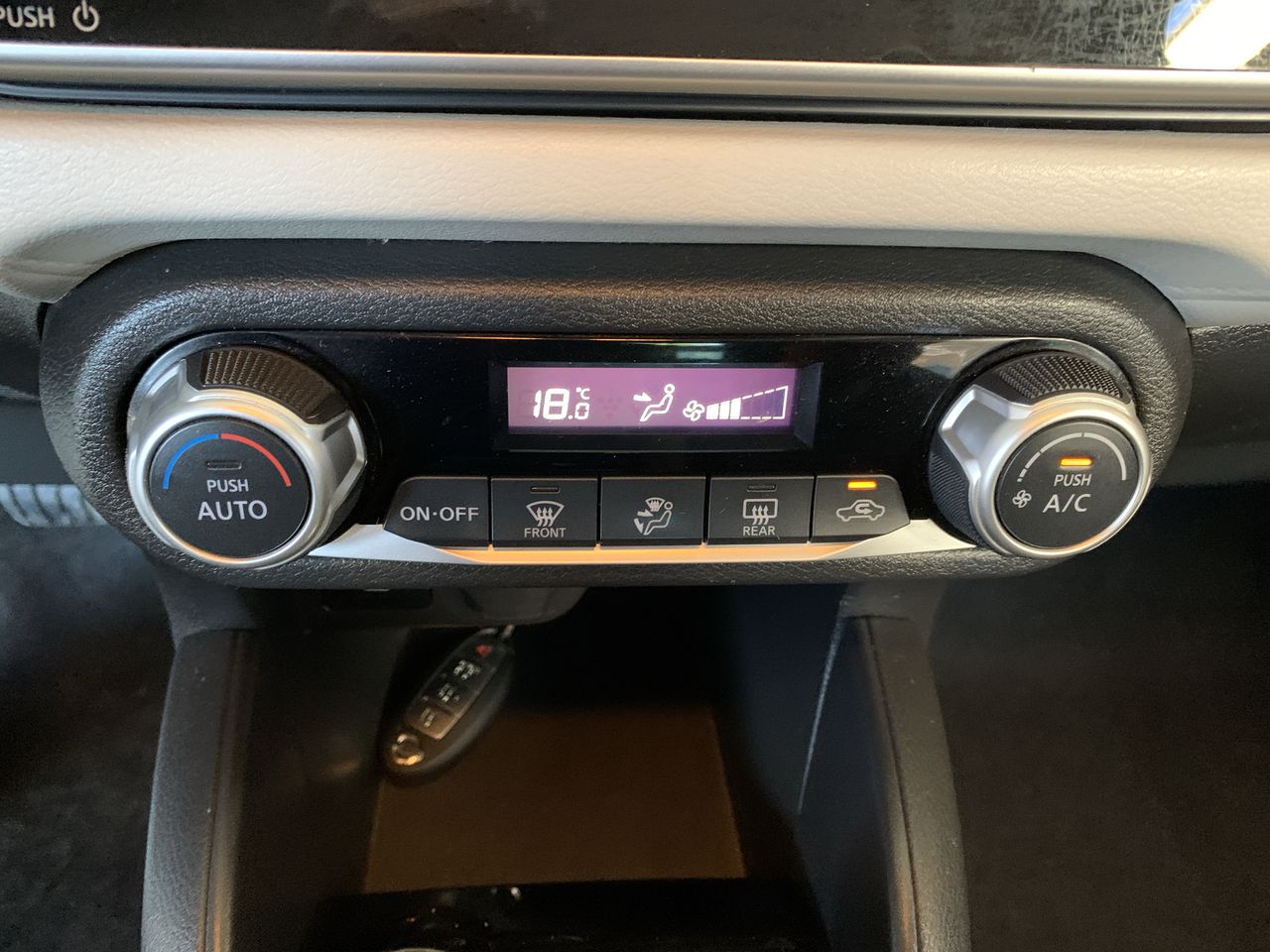 NISSAN - 30