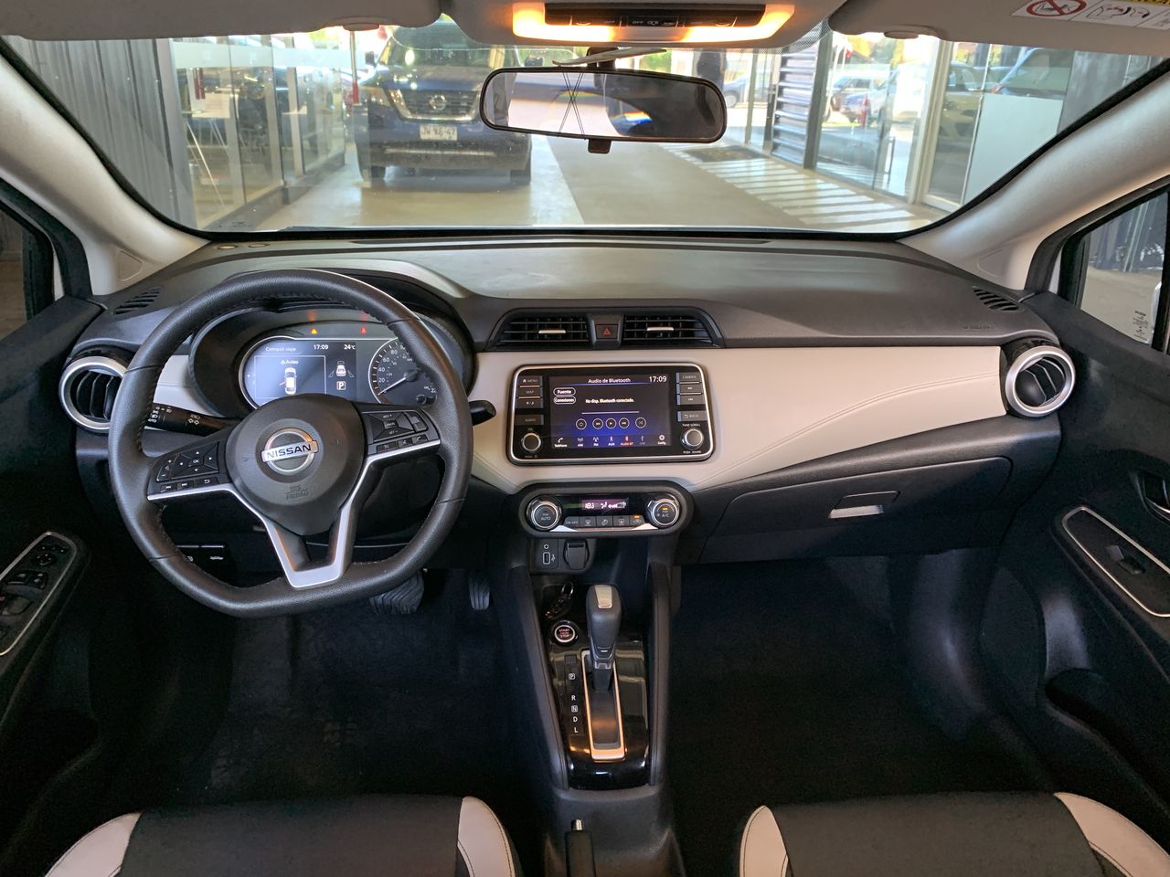 NISSAN - 32