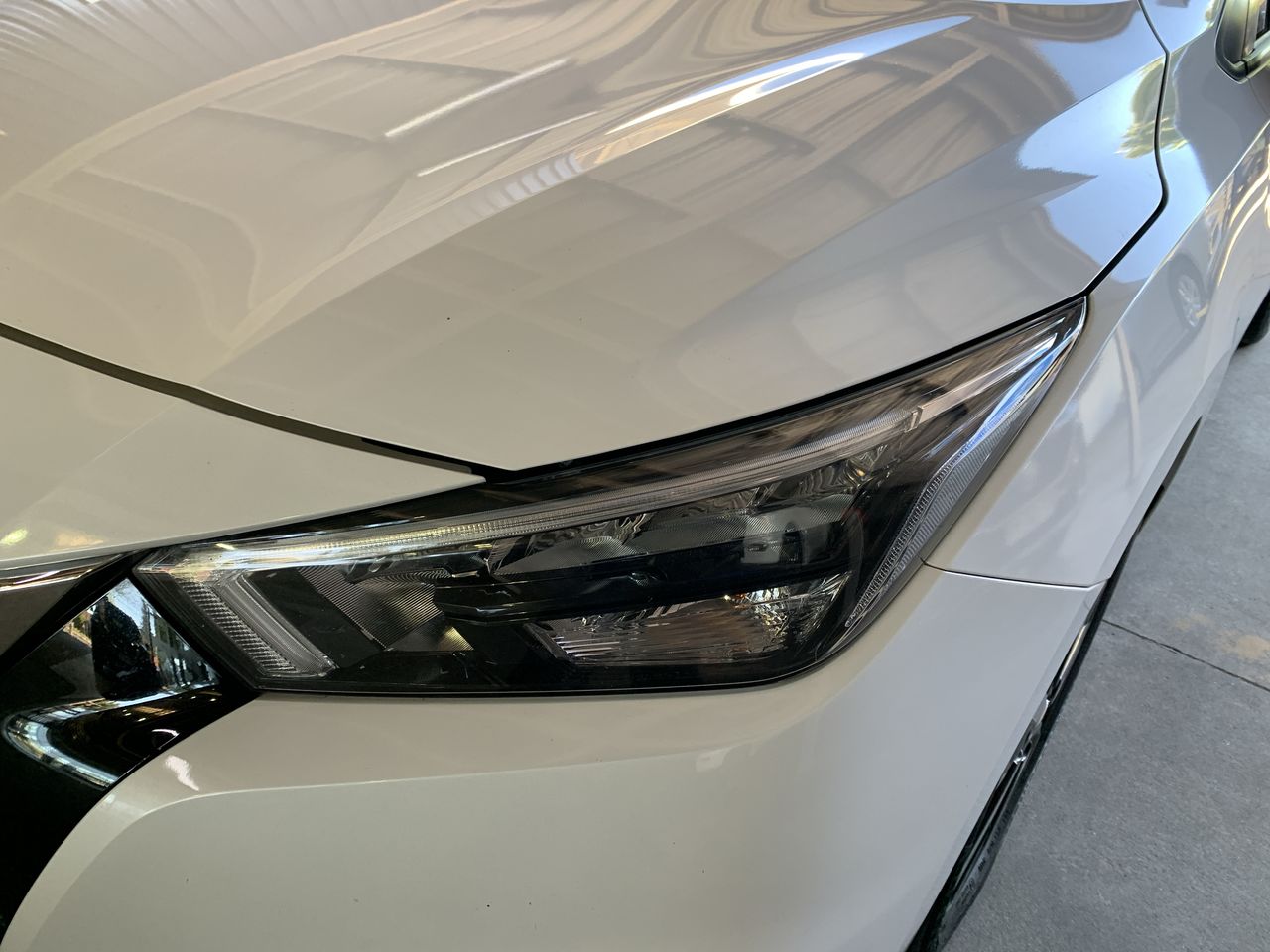 NISSAN - 19