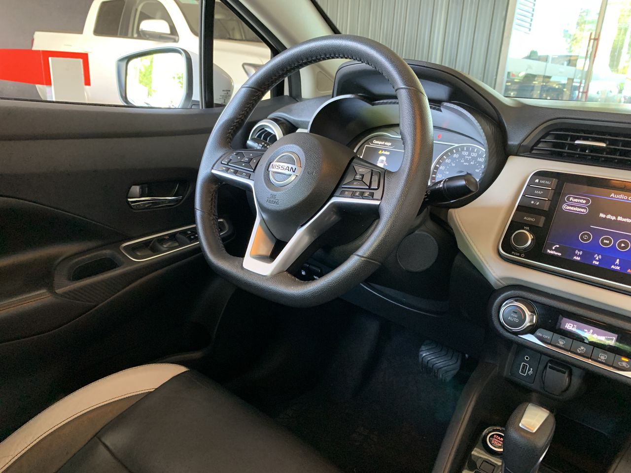NISSAN - 15