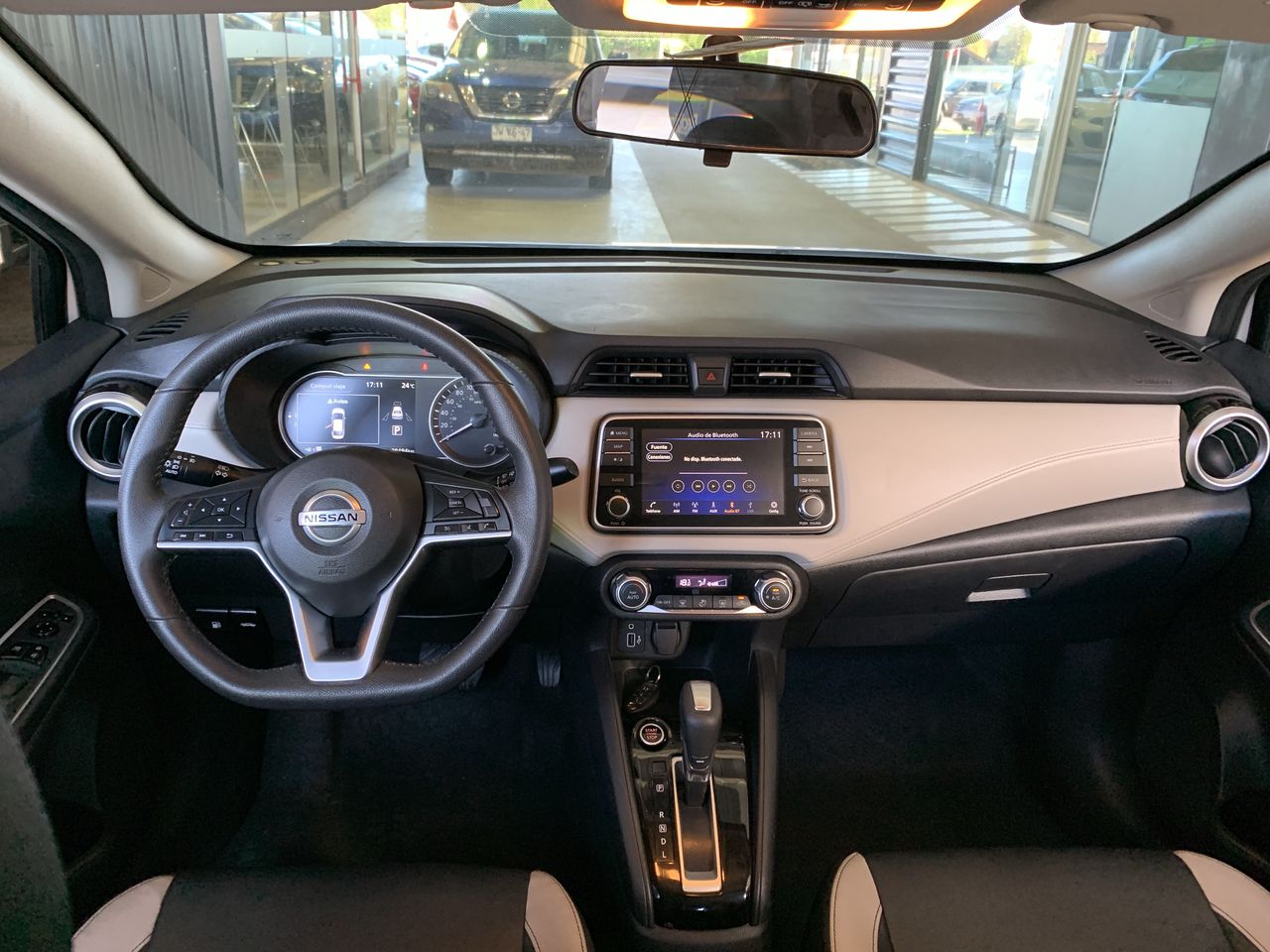 NISSAN - 16