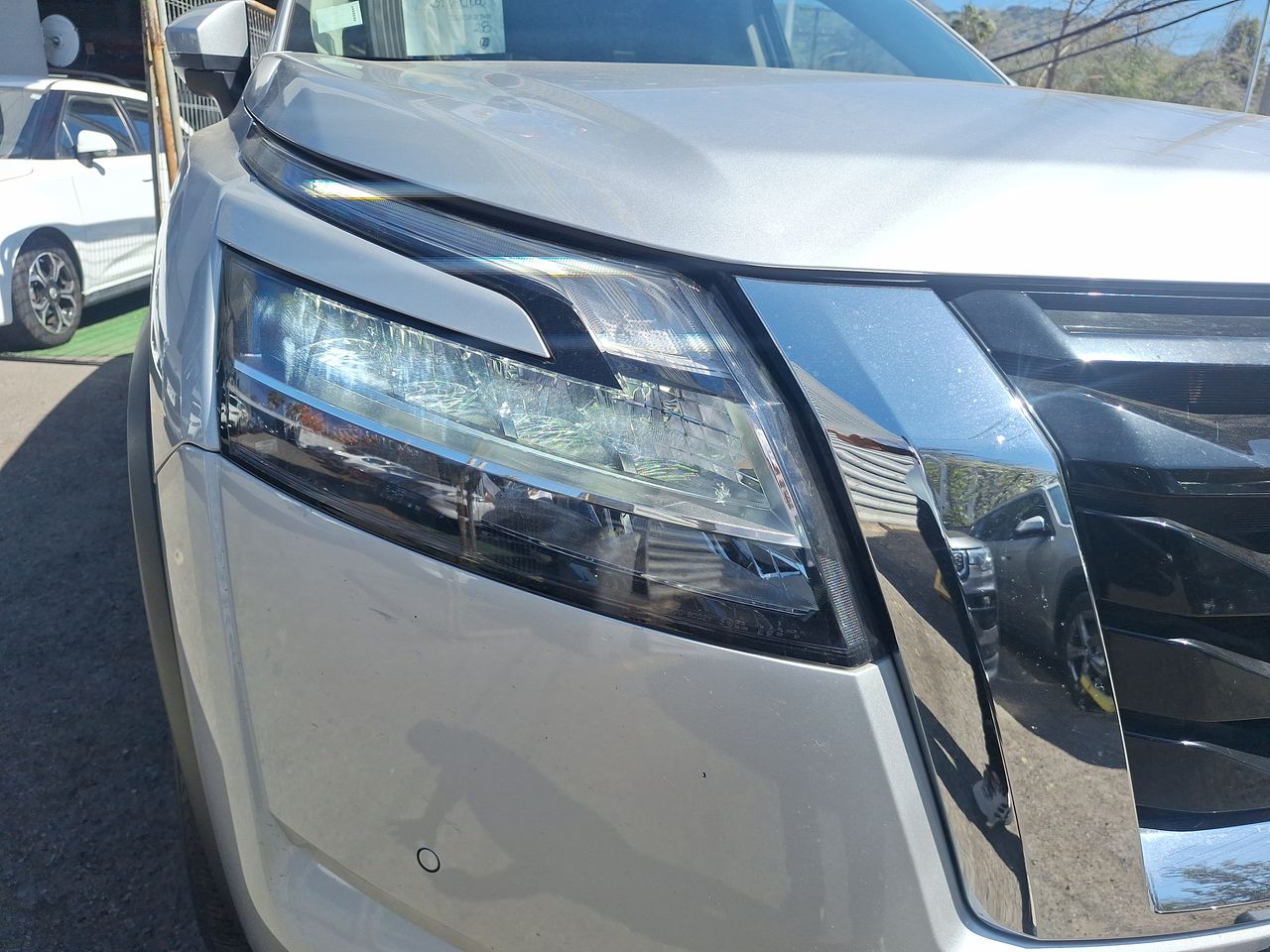 NISSAN - 19
