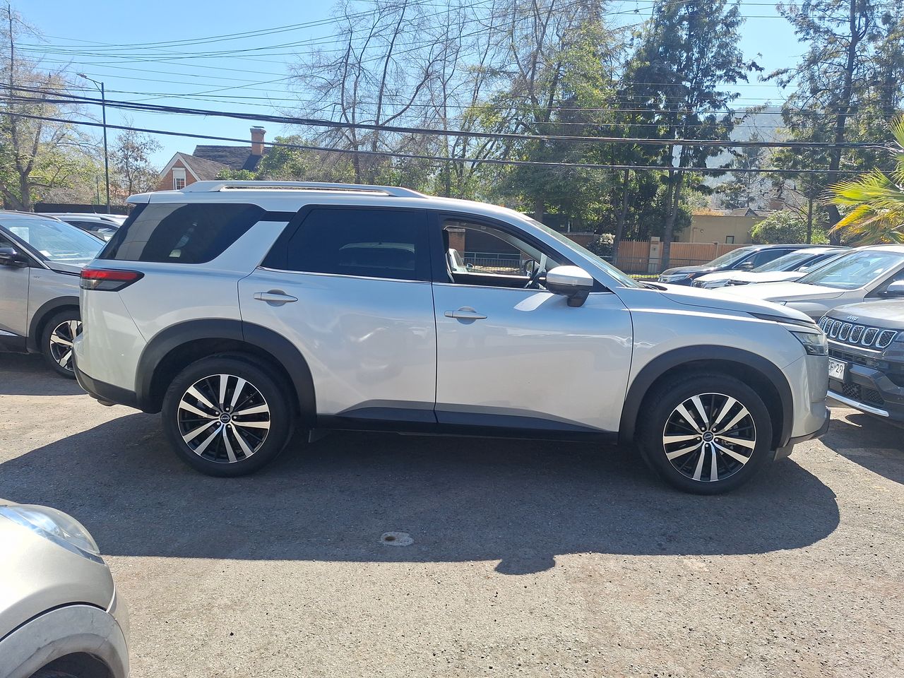 NISSAN - 8