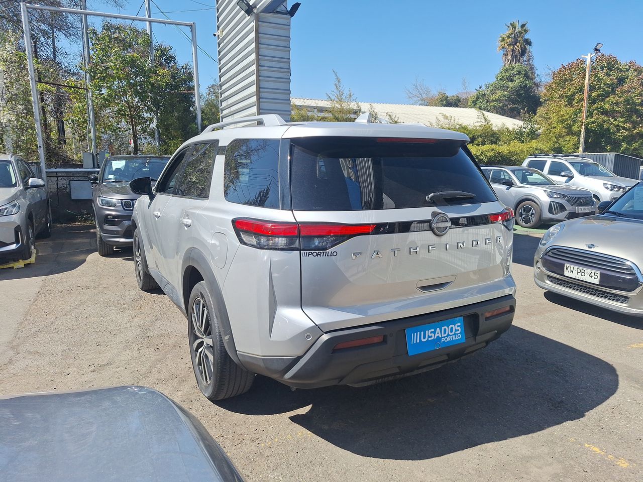 NISSAN - 5