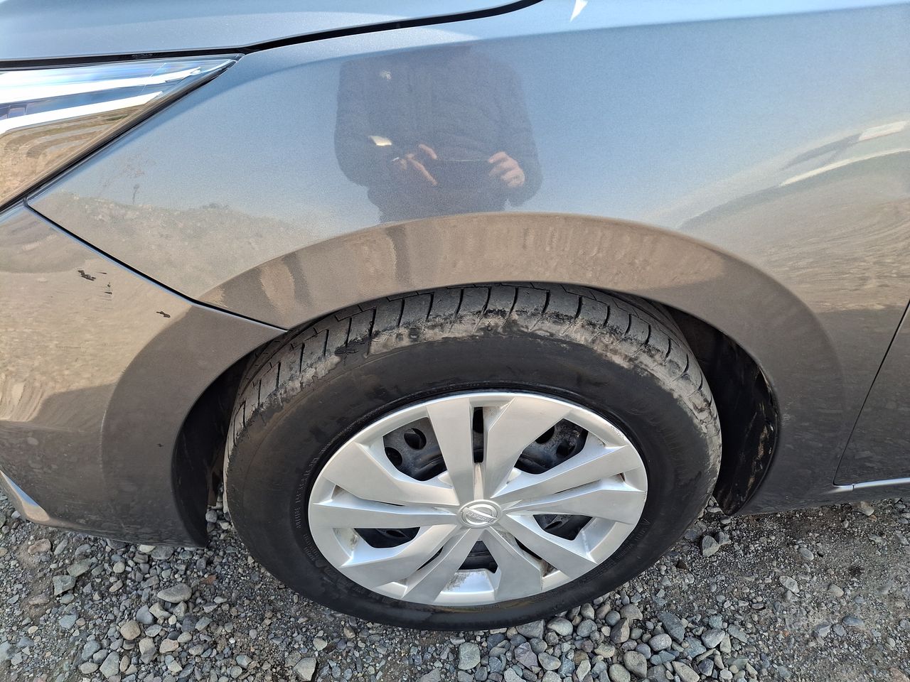 Nissan Versa — foto 10 de 20